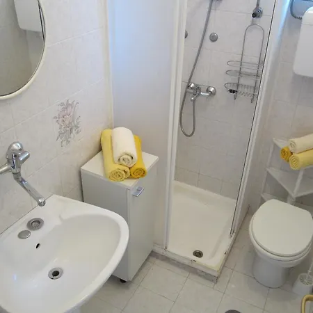 Apartment Tisno Residence